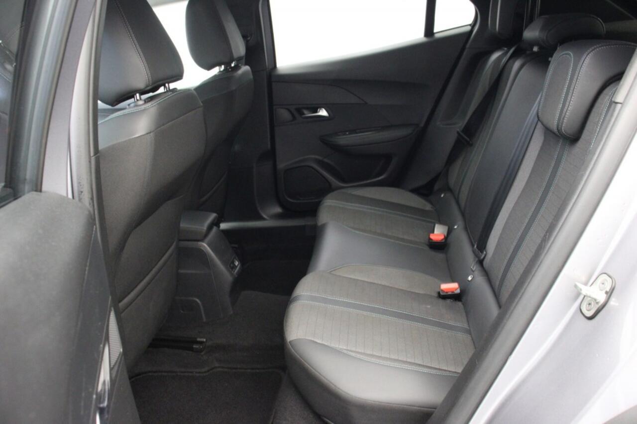 Peugeot 2008 1.2 PureTech Allure Pack Automaat - Digitaal Cockpit, Carplay, Camera, Half Leer