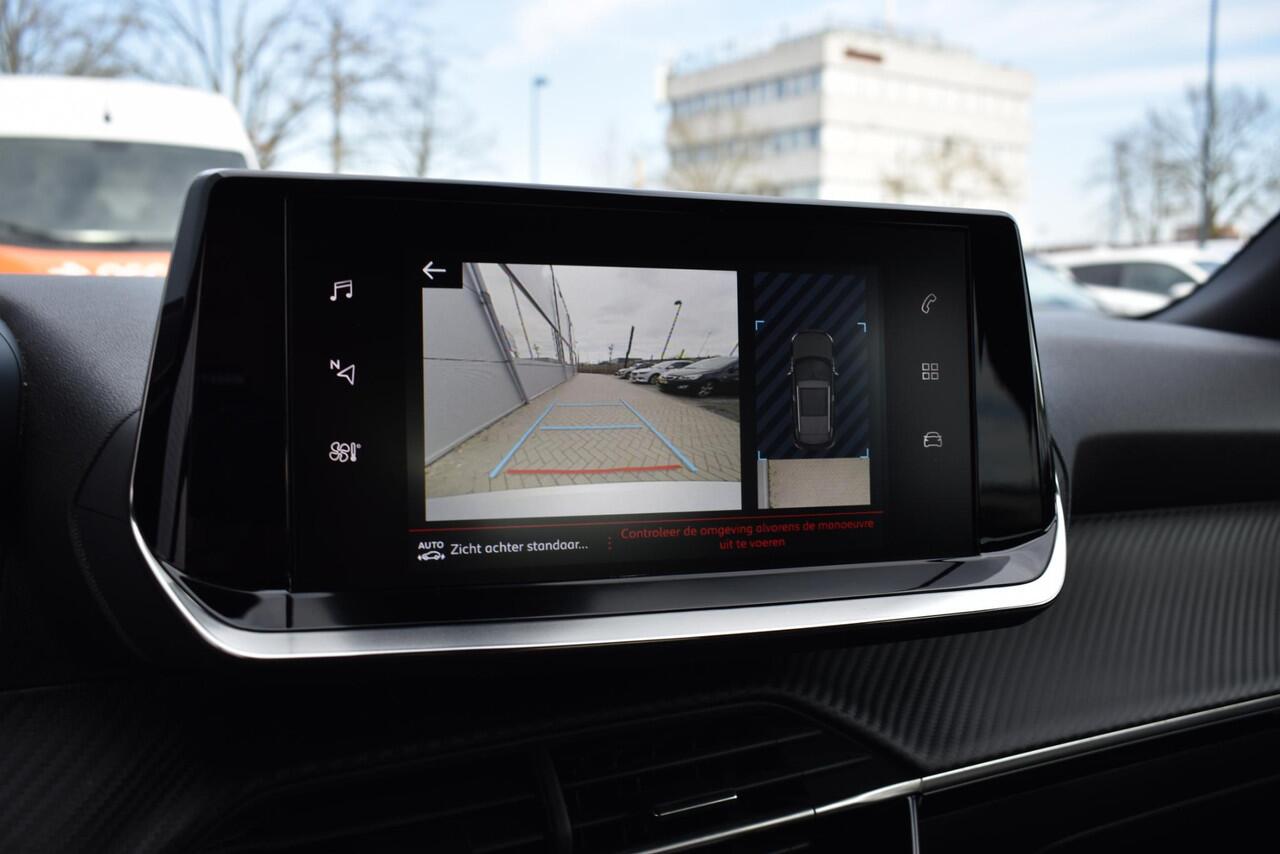 Peugeot 2008 1.2 PureTech Allure / navi / camera / led