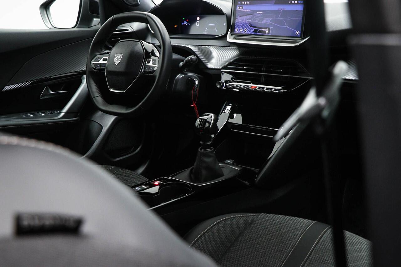 Peugeot 2008 1.2 PureTech 100 Allure | NAVI PACK | LED | DAB | APPLE | CAMERA | Nieuw model | Face lift |