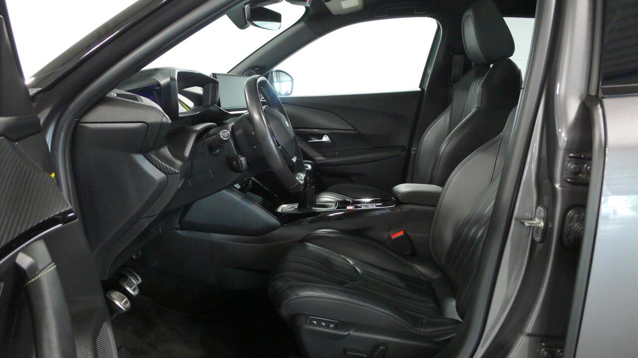 Peugeot 2008 1.2 PureTech GT | Pano dak | Leder | 1e eigenaar