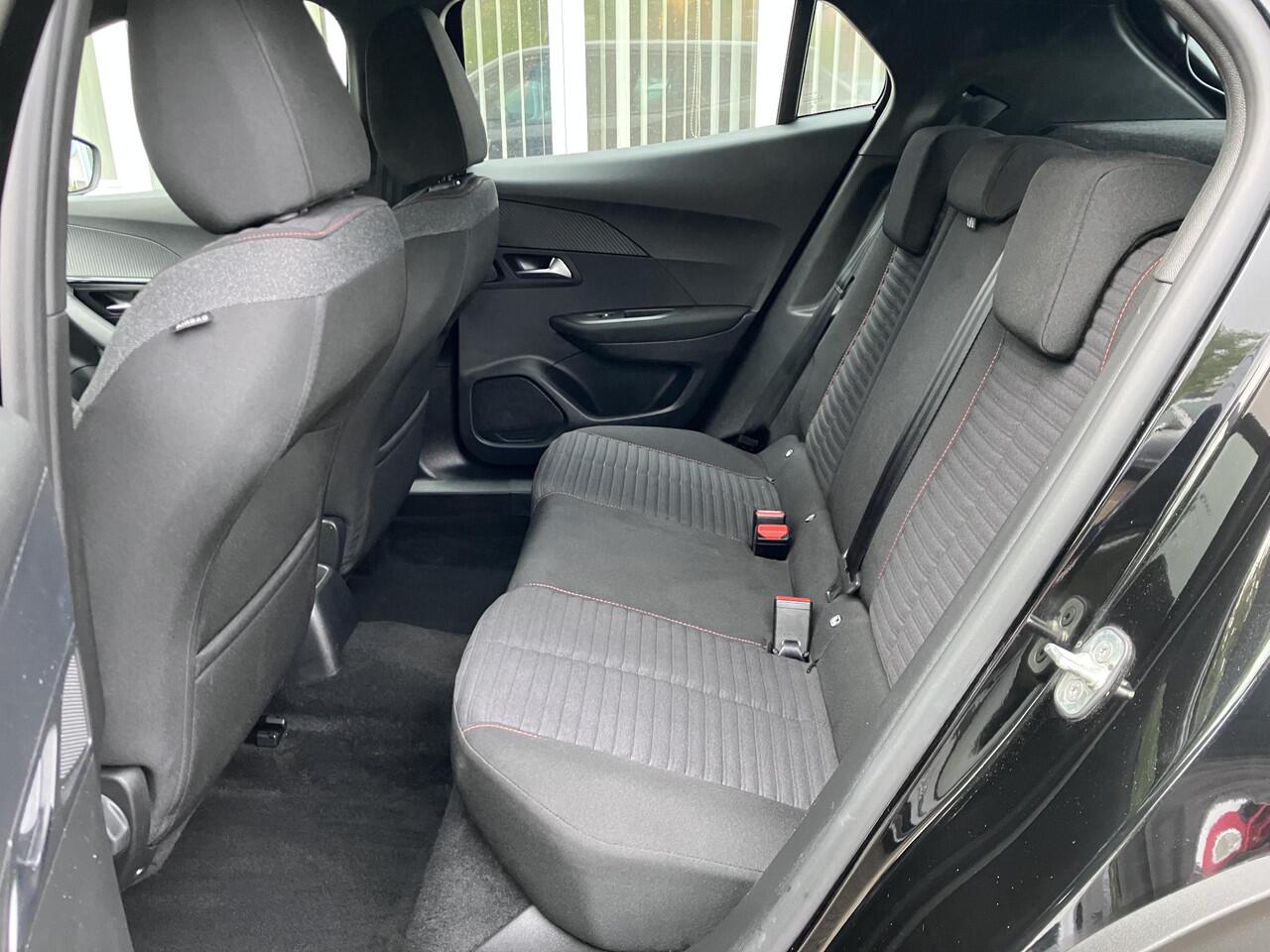 Peugeot 2008 1.2 PureTech Active Pack 131pk Navi Camera Cruise