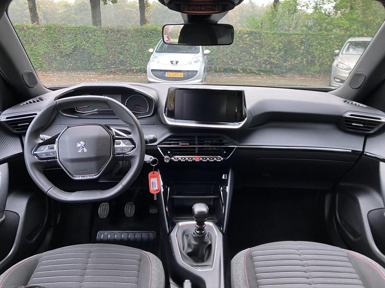 Peugeot 2008 1.2 PureTech Active Pack 131pk Navi Camera Cruise