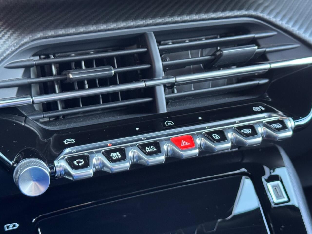 Peugeot 2008 1.2 PURETECH AUT. FACELIFT NARDO-GREY NAVI CAMERA CARPLAY AIRCO LMV PDC