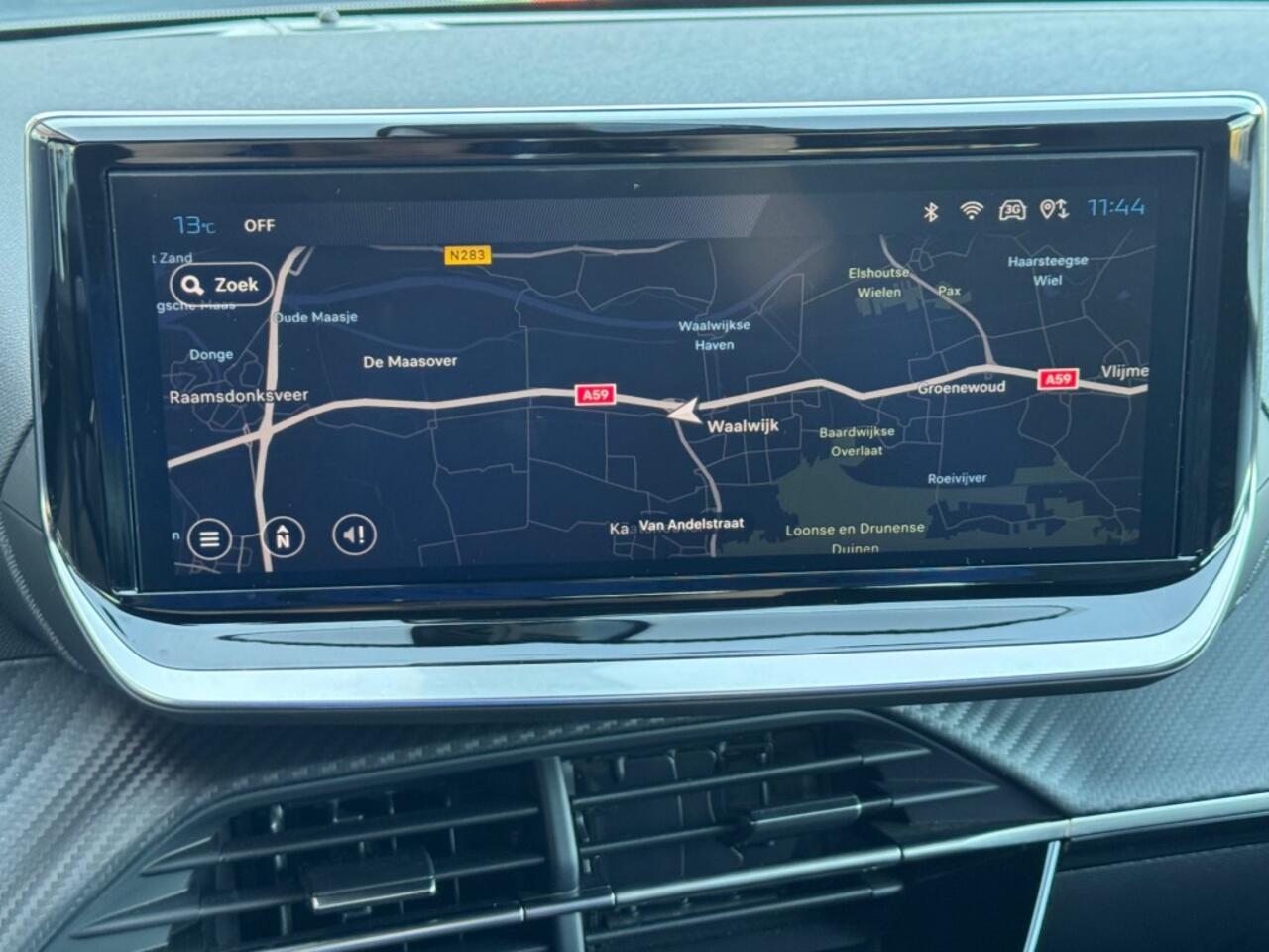 Peugeot 2008 1.2 PURETECH AUT. FACELIFT NARDO-GREY NAVI CAMERA CARPLAY AIRCO LMV PDC