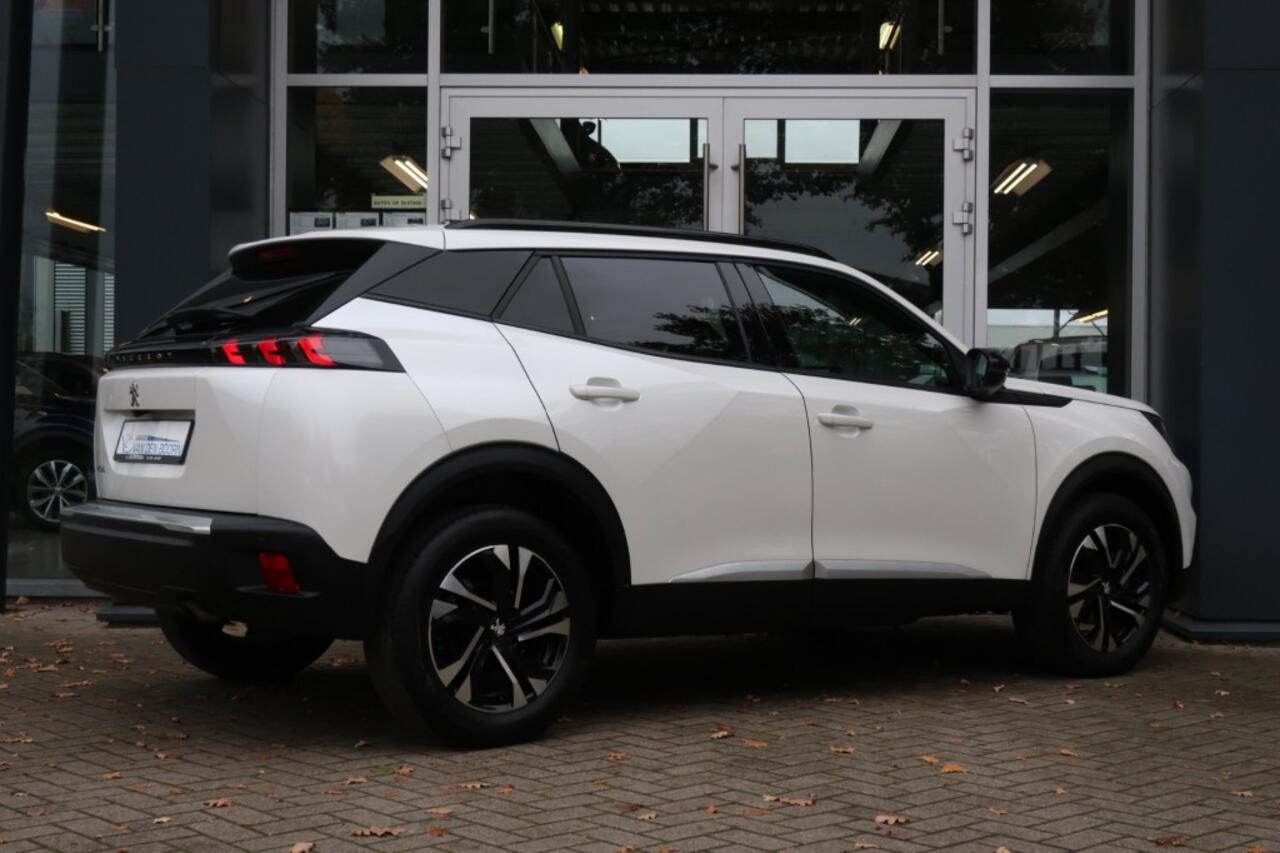 Peugeot 2008 1.2 PURETECH 100, Apple Carplay/ Android Auto, Navi, Clima, LED, etc.