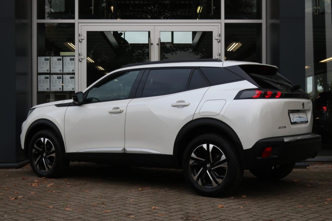 Peugeot 2008 1.2 PURETECH 100, Apple Carplay/ Android Auto, Navi, Clima, LED, etc.