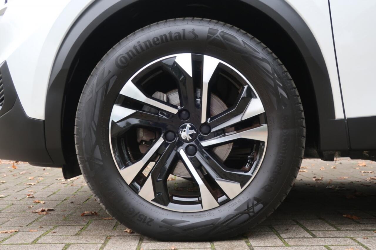 Peugeot 2008 1.2 PURETECH 100, Apple Carplay/ Android Auto, Navi, Clima, LED, etc.