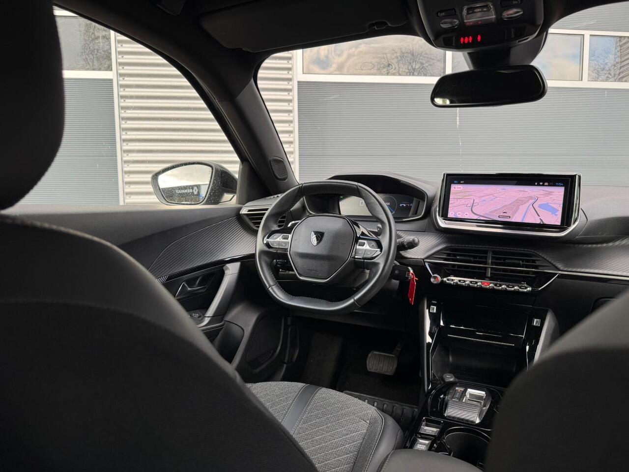 Peugeot 2008 1.2 130 Allure |Camera |Navi |Cruise