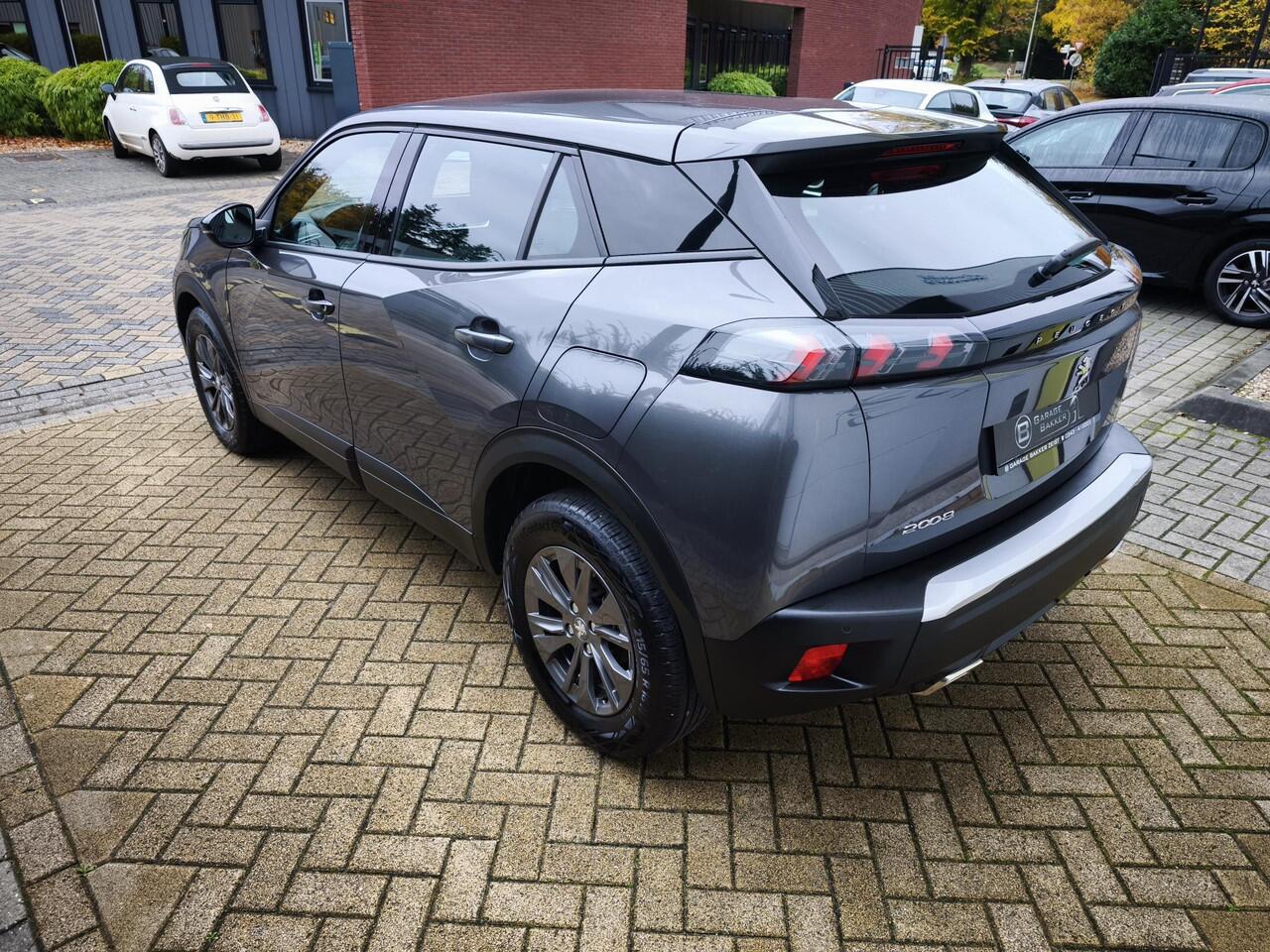 Peugeot 2008 1.2 PureTech Active Pack Aut. Airco | Apple CarPlay/Android Auto | LM Velgen