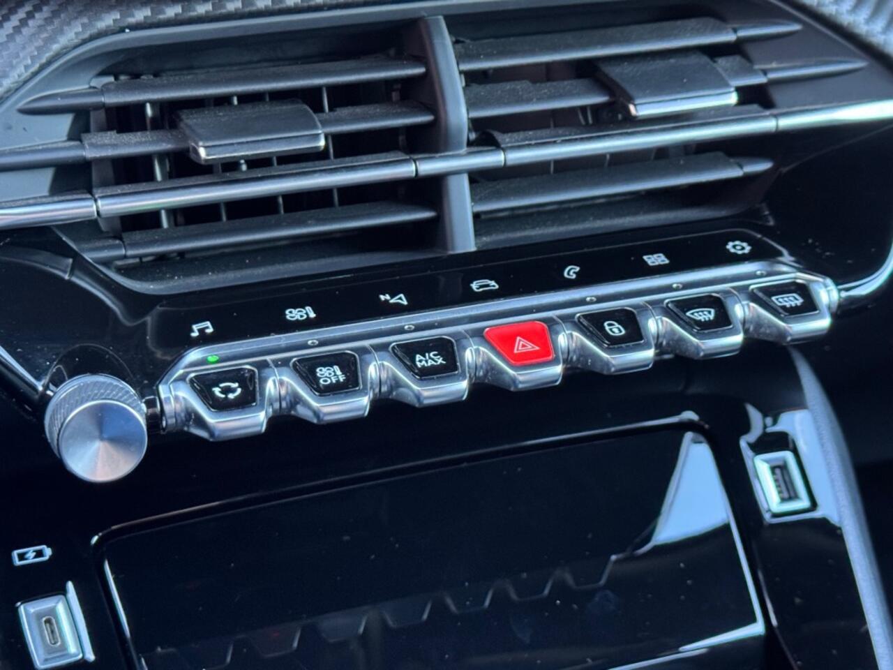 Peugeot 2008 1.2 PURETECH AUT. GT 130PK LED NAVIGATIE CAMERA CARPLAY AIRCO