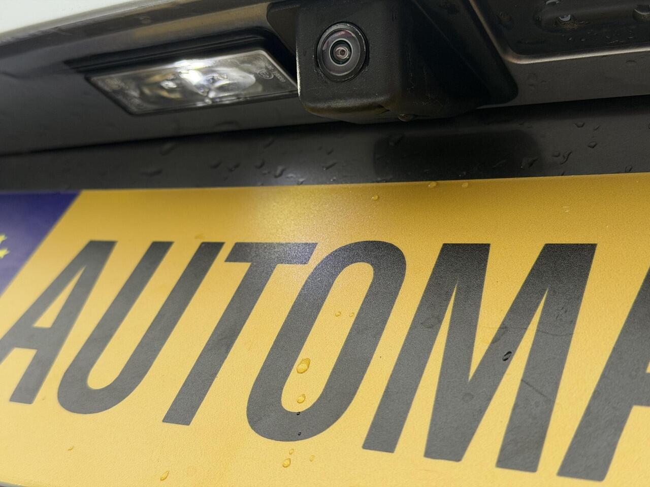 Peugeot 2008 1.2 PureTech Allure LED CAM LANE ZGAN !