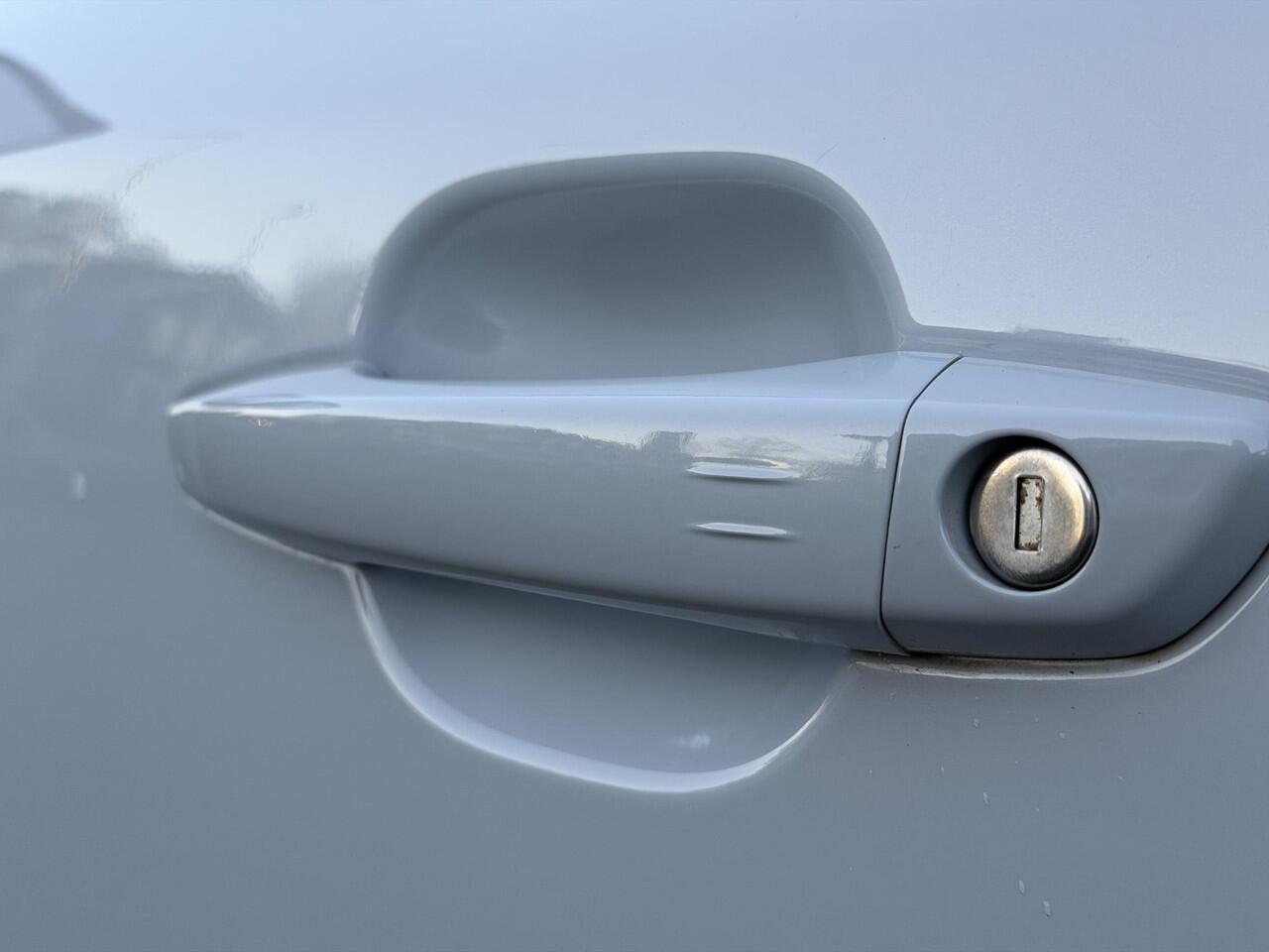 Peugeot 2008 GT 1.2 PureTech 130PK EAT8 Automaat Navigatie, Rondomzichtcamera, Keyless, Parkeersensoren, Apple Carplay, Android Auto