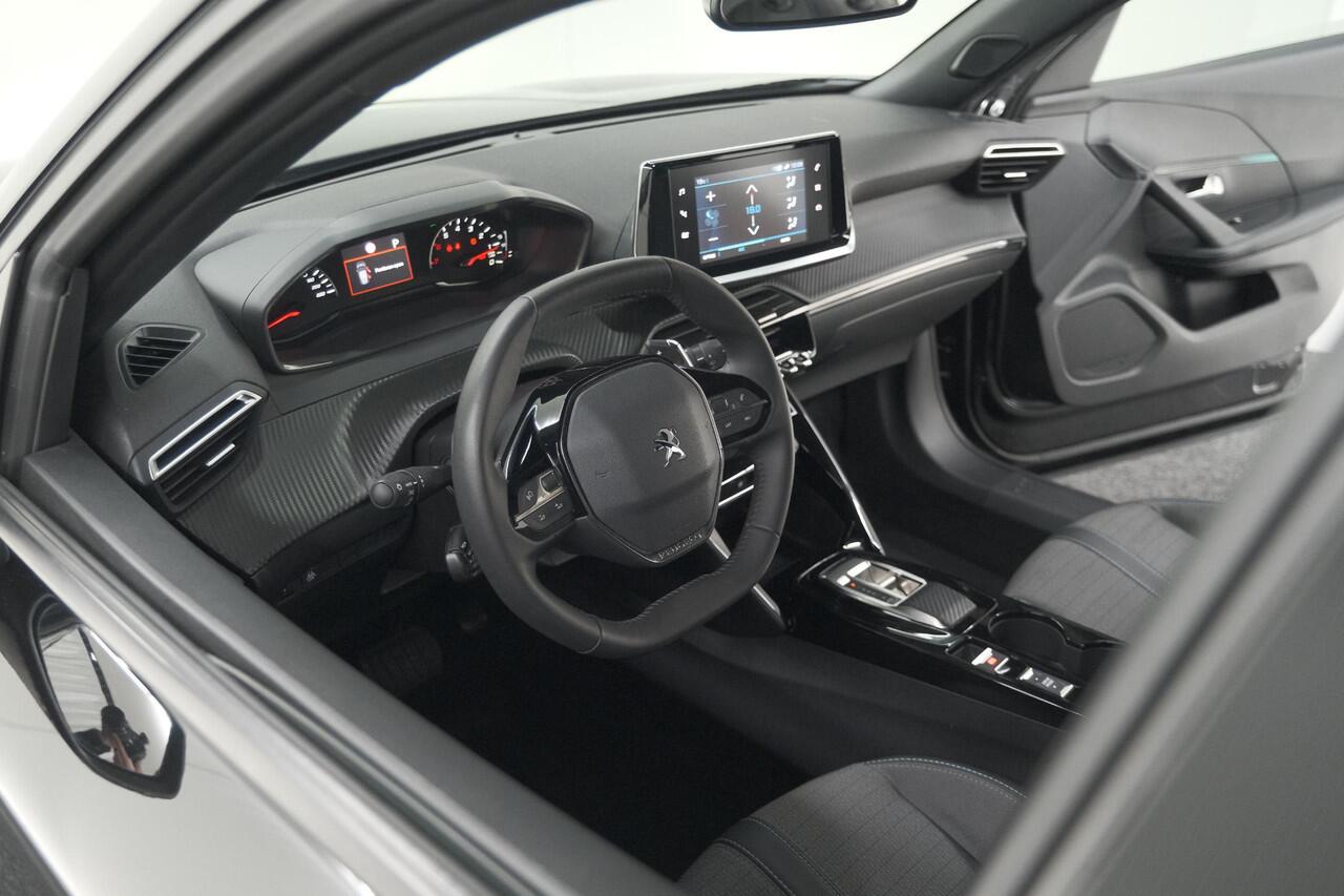Peugeot 2008 PureTech 130 EAT8 Allure | Camera | Navigatie | Apple Carplay | Parkeersensoren