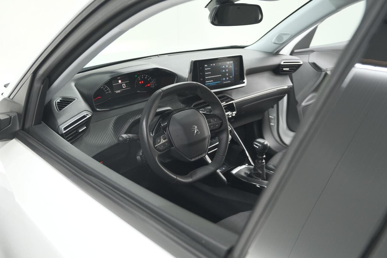 Peugeot 2008 PureTech 100 Allure Pack | Allseason Banden | Parkeersensoren | Apple Carplay