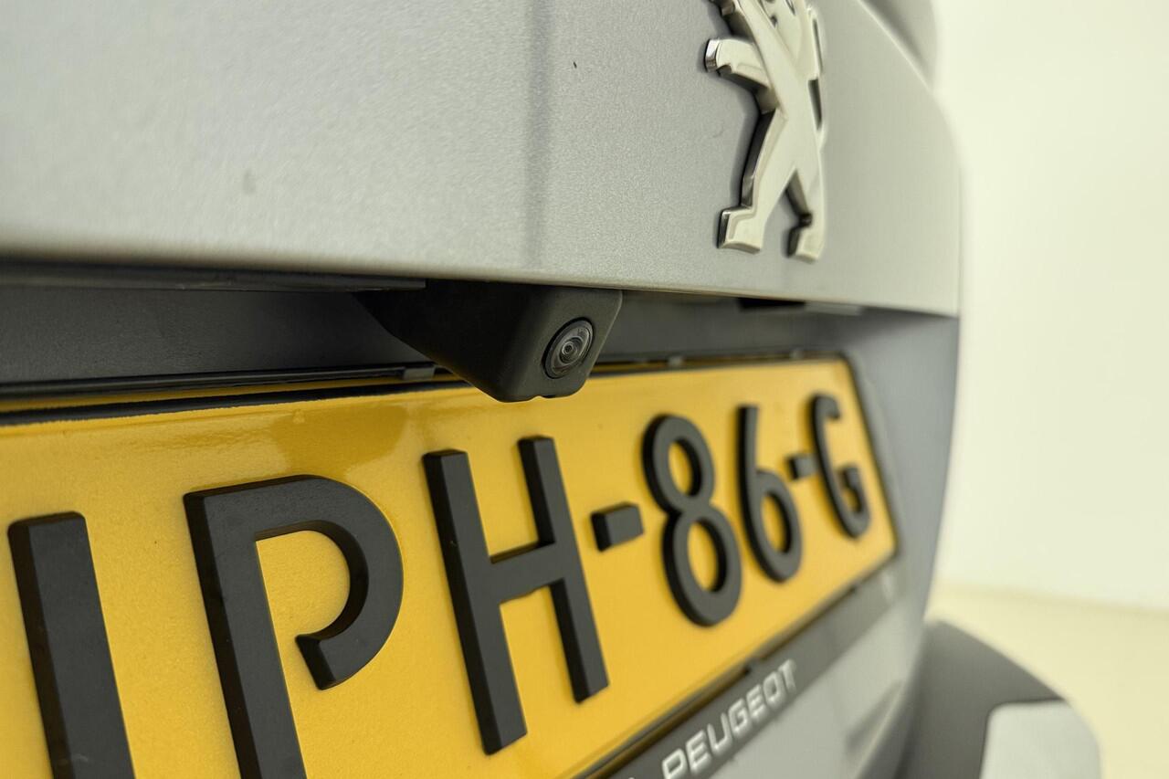 Peugeot 2008 1.2T 130pk Allure Pack | Climate & Cruise Control | Achteruit Rijd Camera | AppleCarplay/Android Auto |