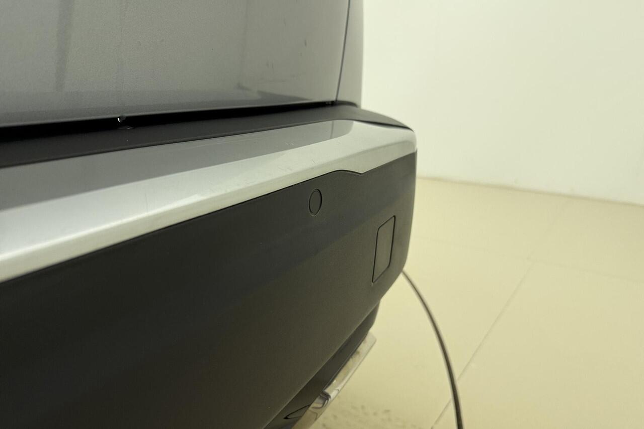 Peugeot 2008 1.2T 130pk Allure Pack | Climate & Cruise Control | Achteruit Rijd Camera | AppleCarplay/Android Auto |