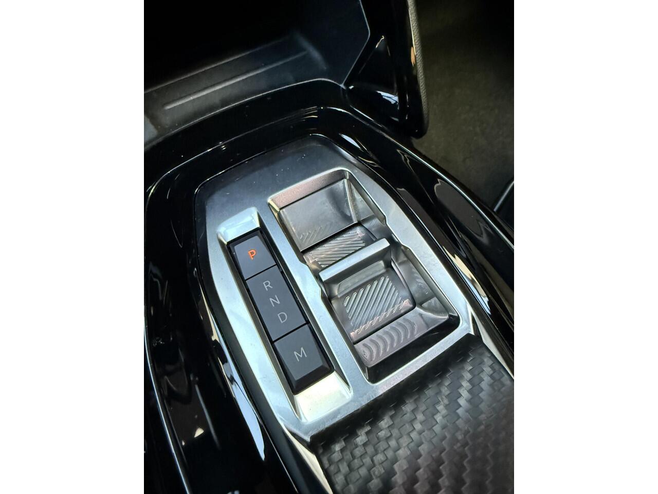 Peugeot 2008 1.2 PureTech 130 Allure Automaat!