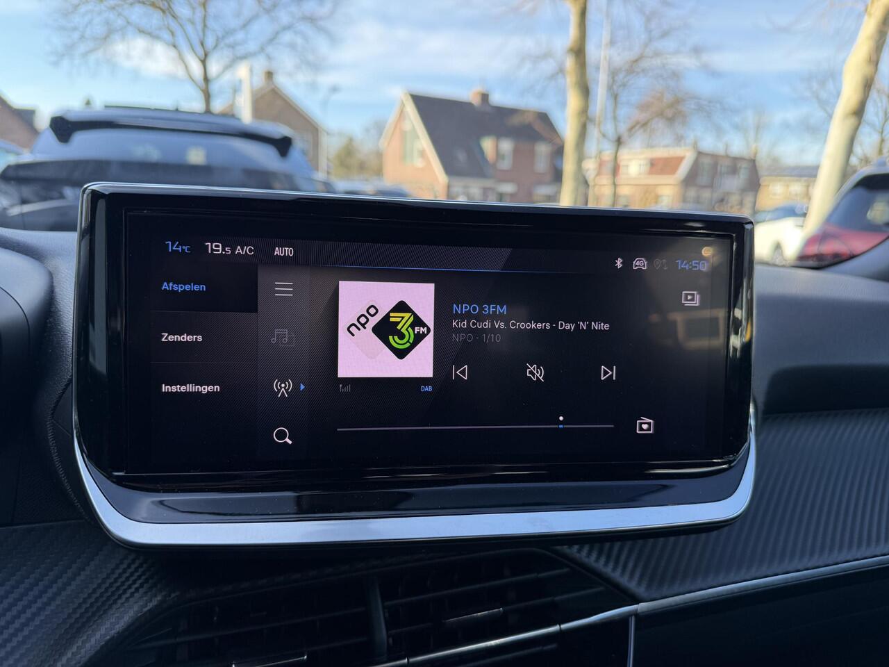 Peugeot 2008 1.2 Turbo 100 PK Active | Facelift model | Navigatie | HD Camera | Parkeersensoren Achter | Cruise Control | Climate control | LED verlichting | DAB | Apple Carplay/ Android auto | Hoge Zitpositie |