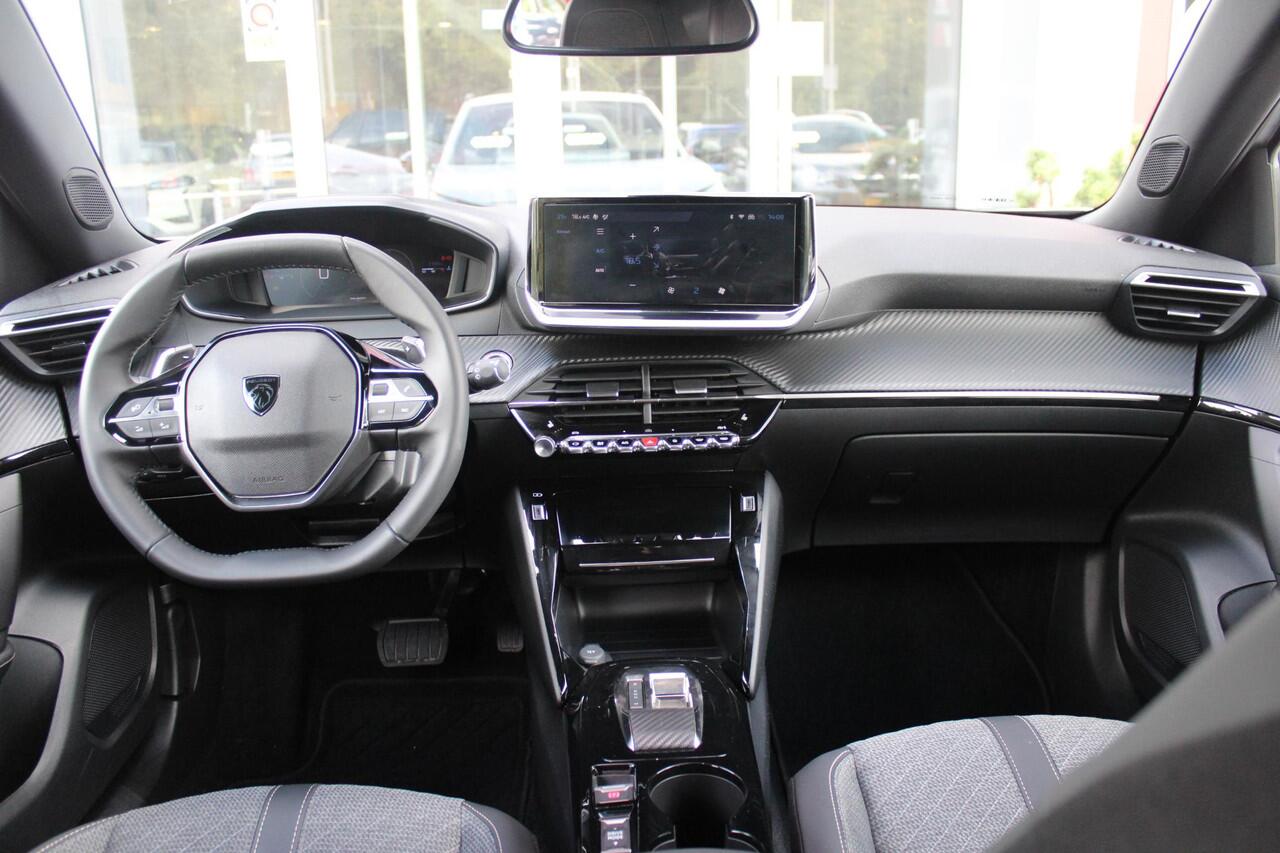 Peugeot 2008 1.2 130PK AUTOMAAT ALLURE | NIEUWE MODEL! | NAVIGATIE | DRAADLOZE APPLE CARPLAY/ANDROID AUTO | STOEL VERWARMING | DODEHOEK BEWAKING | LED KOPLAMPEN | 3-D INSTRUMENTENPANEEL | DAB+ RADIO | 360° CAMERA | KEYLESS ENTRY/START | ADAPTIVE CRUISE CONTROL |