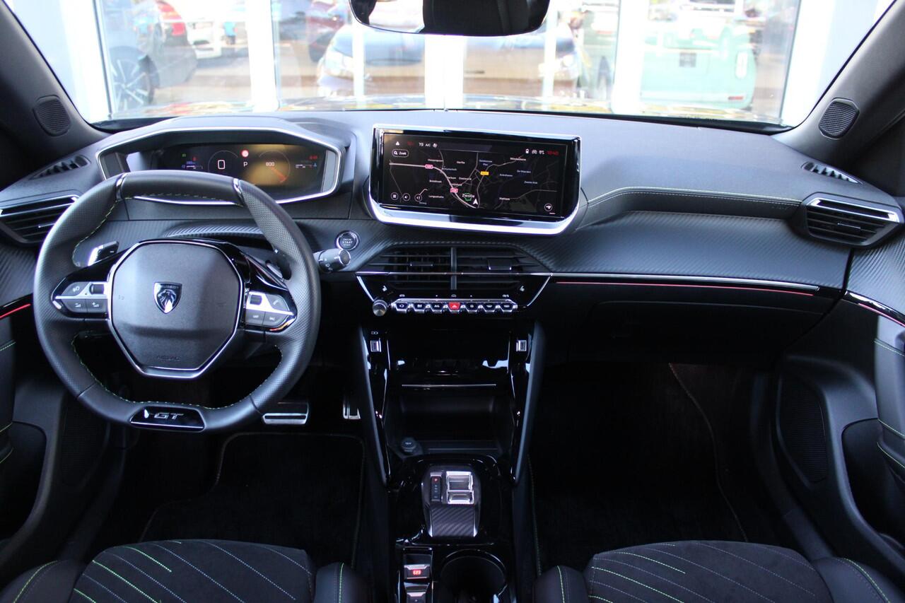 Peugeot 2008 1.2 130PK AUTOMAAT GT PACK | ELEKTRISCH BEDIENBARE BESTUURDERSSTOEL | NAVIGATIE | FULL LED KOPLAMPEN | DRAADLOZE APPLE CARPLAY/ANDROID AUTO | ADAPTIVE CRUISE CONTROL | CAMERA VOOR + ACHTER | CLIMATE CONTROL | LICHTMETALEN VELGEN 17" | KEYLESS ENTRY/START 