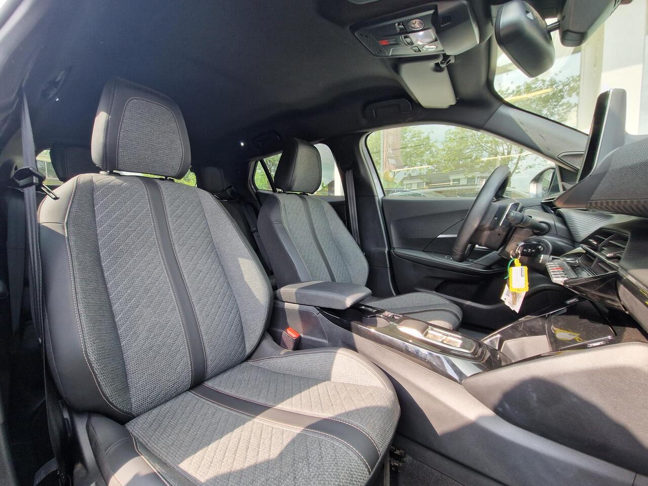 Peugeot 2008 1.2T Automaat 130pk Allure | Climate & Cruise Control | LMV | Parkeersensoren | LED | Apple Carplay / Android Auto |