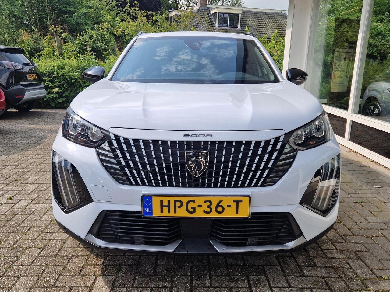 Peugeot 2008 1.2T Automaat 130pk Allure | Climate & Cruise Control | LMV | Parkeersensoren | LED | Apple Carplay / Android Auto |