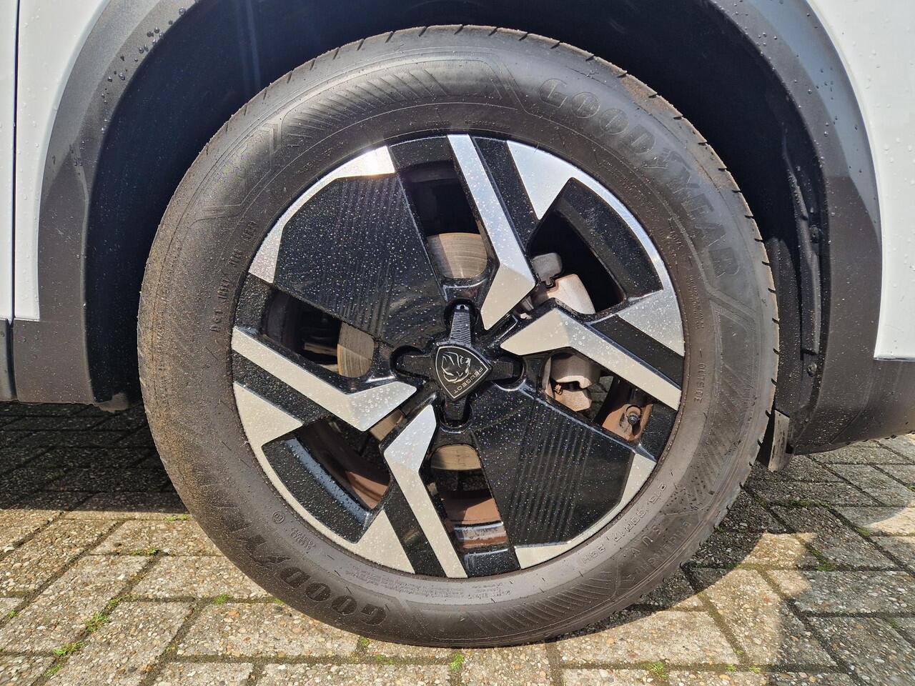 Peugeot 2008 1.2T Automaat 130pk Allure | Climate & Cruise Control | LMV | Parkeersensoren | LED | Apple Carplay / Android Auto |