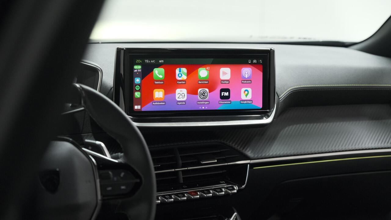 Peugeot 2008 PureTech 130 EAT8 GT | 360 Camera | Adaptieve Cruise Control | Dodehoekdetectie | Apple Carplay