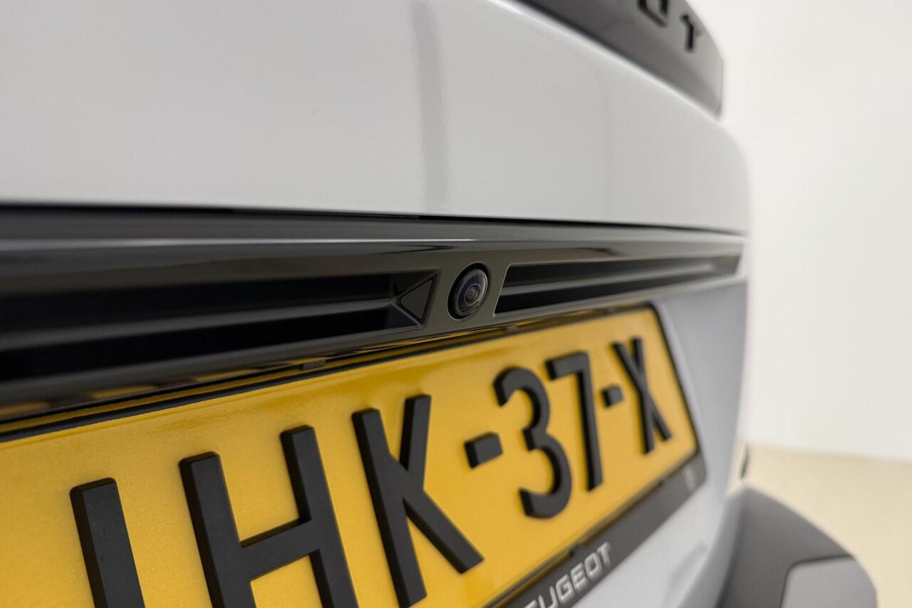 Peugeot 2008 1.2T 130pk Automaat GT | LED koplampen | Achteruitrijcamera | Two Tone | Apple Carplay | Android Auto | Climate Control