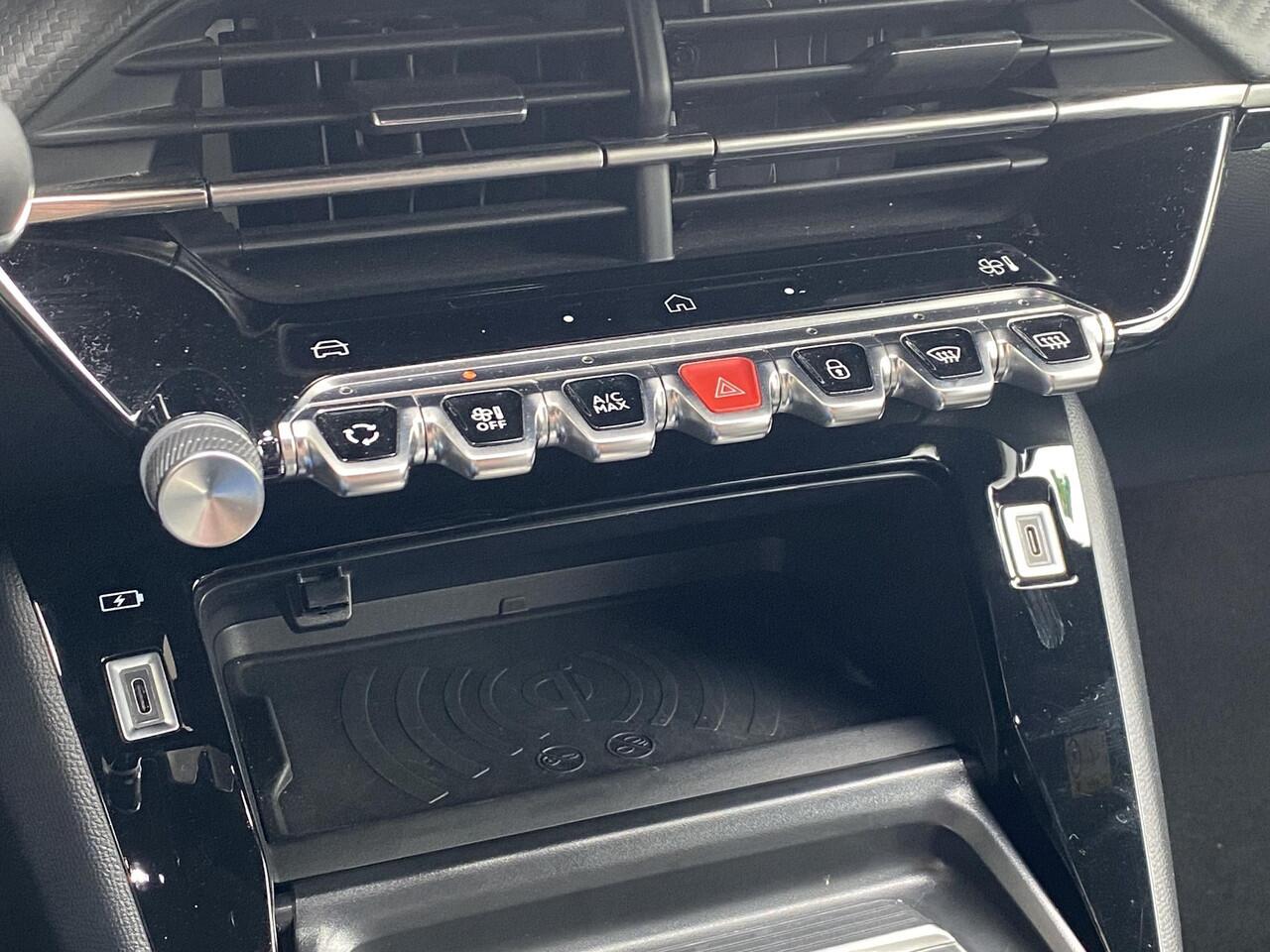 Peugeot 2008 1.2T 130pk Automaat GT | Navigatie | Climate & Cruise Control | 3D-Cockpit | Achteruitrijd Camera | AppleCarPlay/Android Auto |