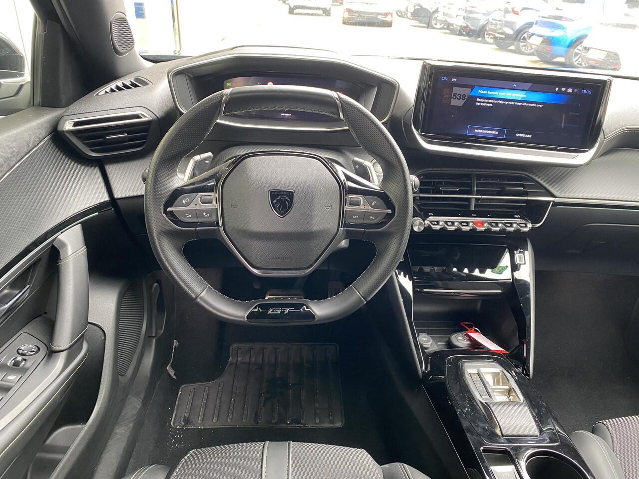 Peugeot 2008 1.2T 130pk Automaat GT | Navigatie | Climate & Cruise Control | 3D-Cockpit | Achteruitrijd Camera | AppleCarPlay/Android Auto |