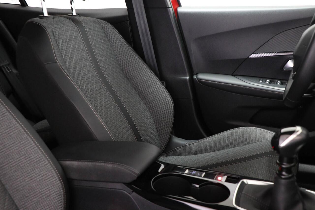 Peugeot 2008 1.2 PureTech 100 Allure | NAVI PACK | LED HALF LEDER | DAB | APPLE | CAMERA