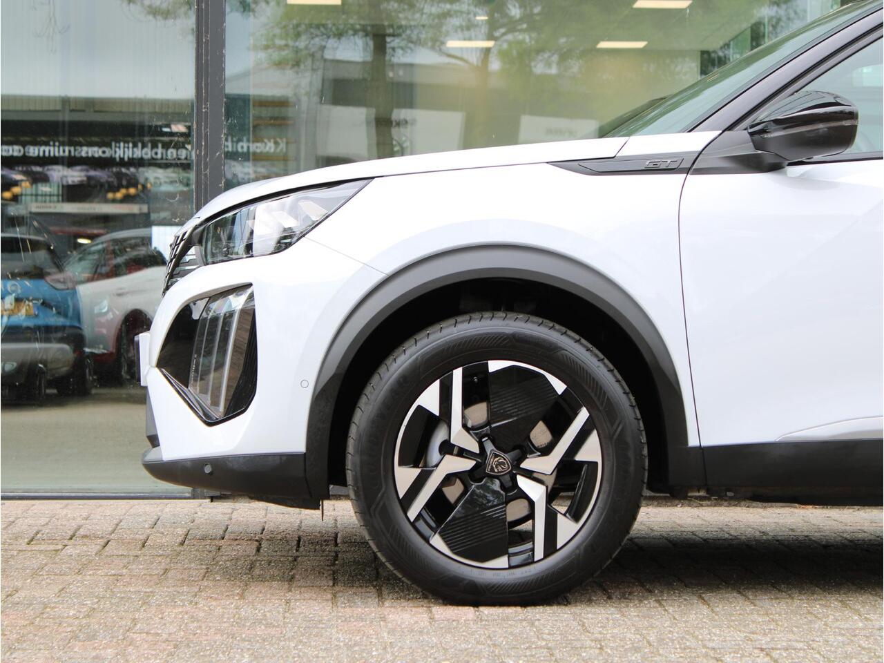 Peugeot 2008 1.2 PureTech 130 GT Automaat | Navi / Alcantara / Camera