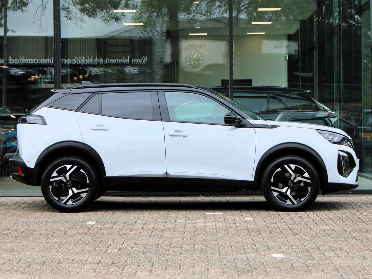 Peugeot 2008 1.2 PureTech 130 GT Automaat | Navi / Alcantara / Camera