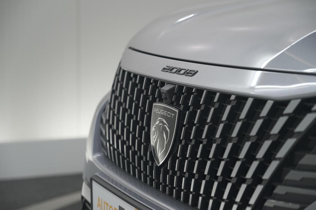Peugeot 2008 Hybrid 136 e-DCS6 Allure | 360 Camera | Adaptieve Cruise Control | Dodehoekdetectie | Navigatie