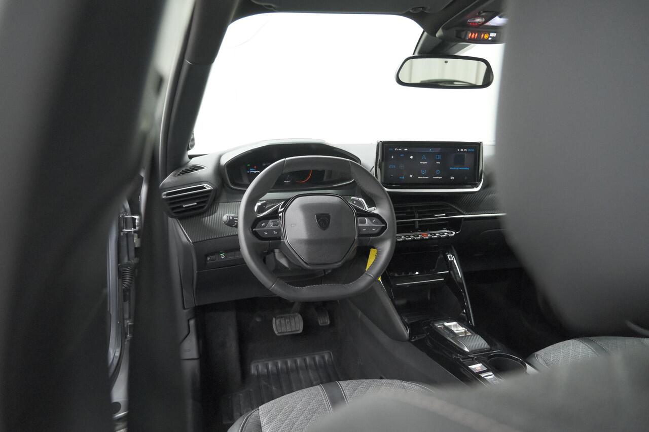 Peugeot 2008 Hybrid 136 e-DCS6 Allure | 360 Camera | Adaptieve Cruise Control | Dodehoekdetectie | Navigatie