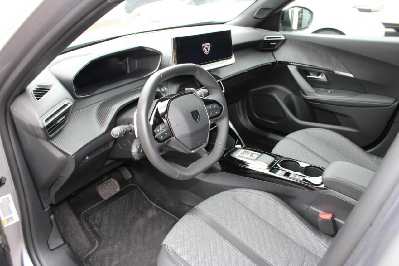 Peugeot 2008 1.2 PT Allure Pack