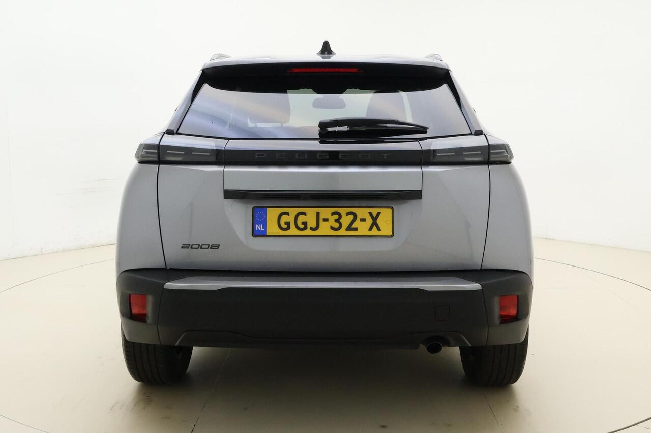 Peugeot 2008 1.2 PureTech Allure 100 PK | Handgeschakeld | Camera | Parkeersensor | Navigatie | Cruise Control | Climate Control | 1e eigenaar