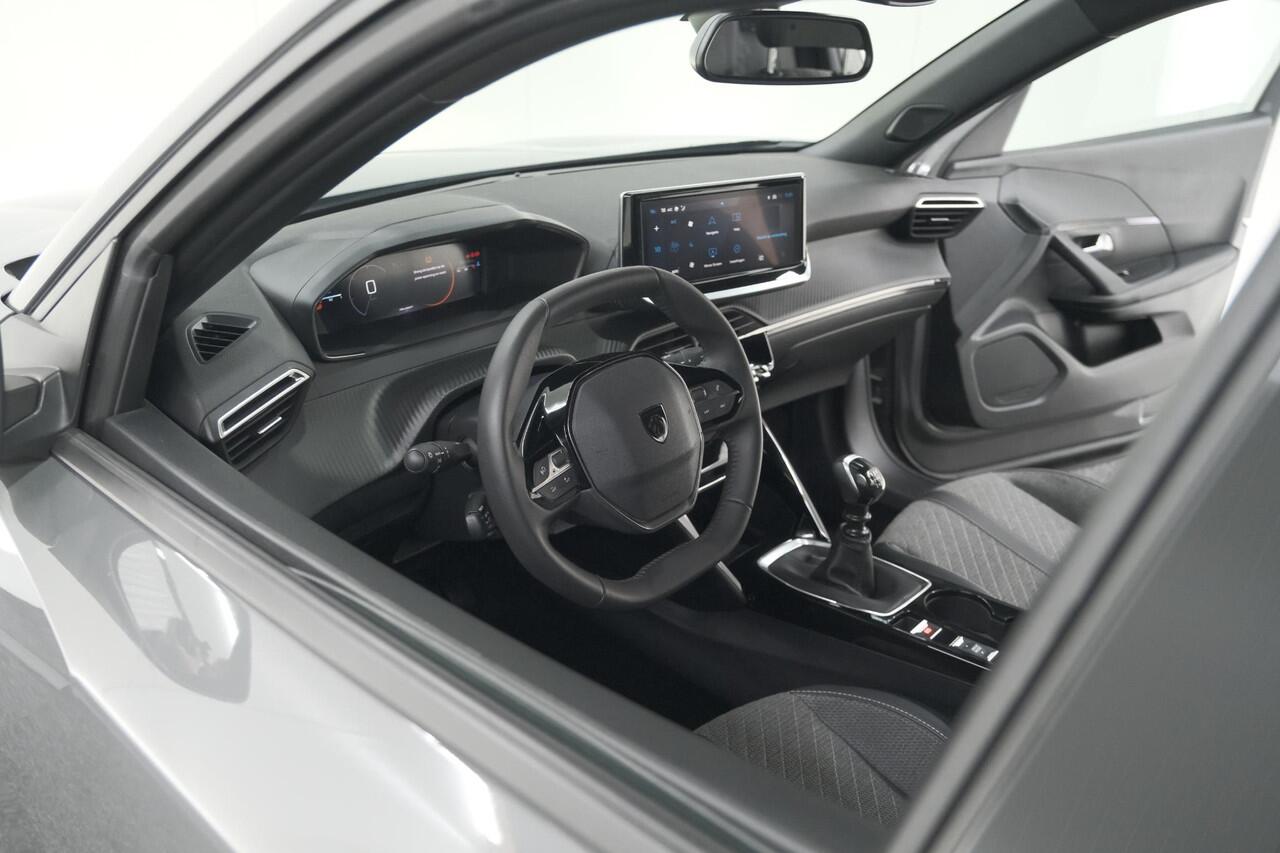 Peugeot 2008 PureTech 100 Allure | Camera | Navigatie | Parkeersensoren | Apple Carplay