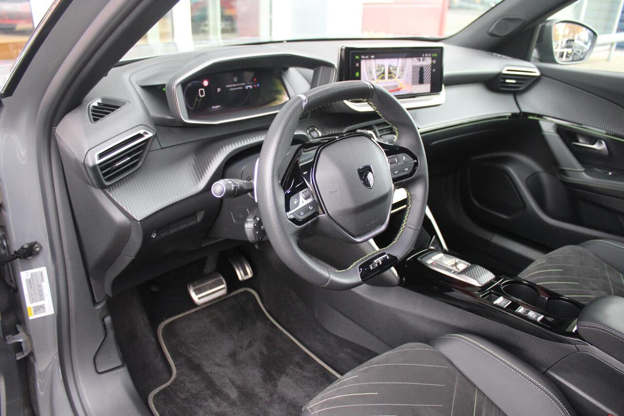 Peugeot 2008 1.2 130PK AUTOMAAT GT PACK | ALCANTARA/LEDEREN BEKLEDING | ELEKTRISCH BEDIENBARE BESTUURDERSSTOEL | STOEL VERWARMING | MASSAGE STOELEN | NAVIGATIE | FULL LED KOPLAMPEN | DRAADLOZE APPLE CARPLAY/ANDROID AUTO | ADAPTIVE CRUISE CONTROL | CAMERA VOOR + ACHTER