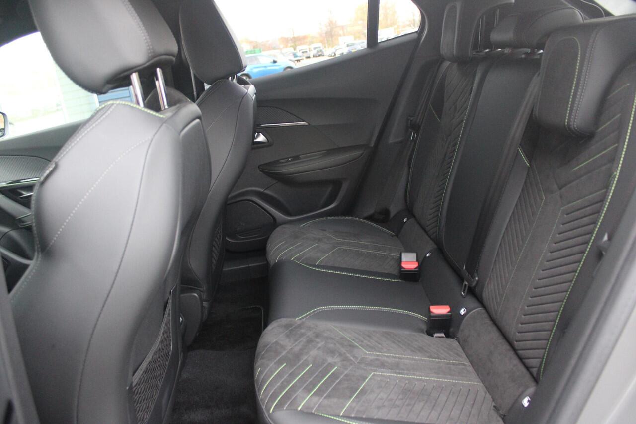 Peugeot 2008 1.2 130PK AUTOMAAT GT PACK | ALCANTARA/LEDEREN BEKLEDING | ELEKTRISCH BEDIENBARE BESTUURDERSSTOEL | STOEL VERWARMING | MASSAGE STOELEN | NAVIGATIE | FULL LED KOPLAMPEN | DRAADLOZE APPLE CARPLAY/ANDROID AUTO | ADAPTIVE CRUISE CONTROL | CAMERA VOOR + ACHTER