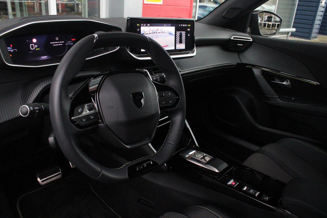 Peugeot 2008 1.2 Hybrid 145PK GT | DRAADLOZE APPLE CARPLAY/ANDROID AUTO | ACHTERUITRIJ CAMERA | KEYLESS ENTRY/START | PARKEERSENSOREN VOOR EN ACHTER | FULL LED KOPLAMPEN | CRUISE CONTROL | DAB+ RADIO | LICHTMETALEN VELGEN 17" | DRAADLOZE TELEFOONLADER |