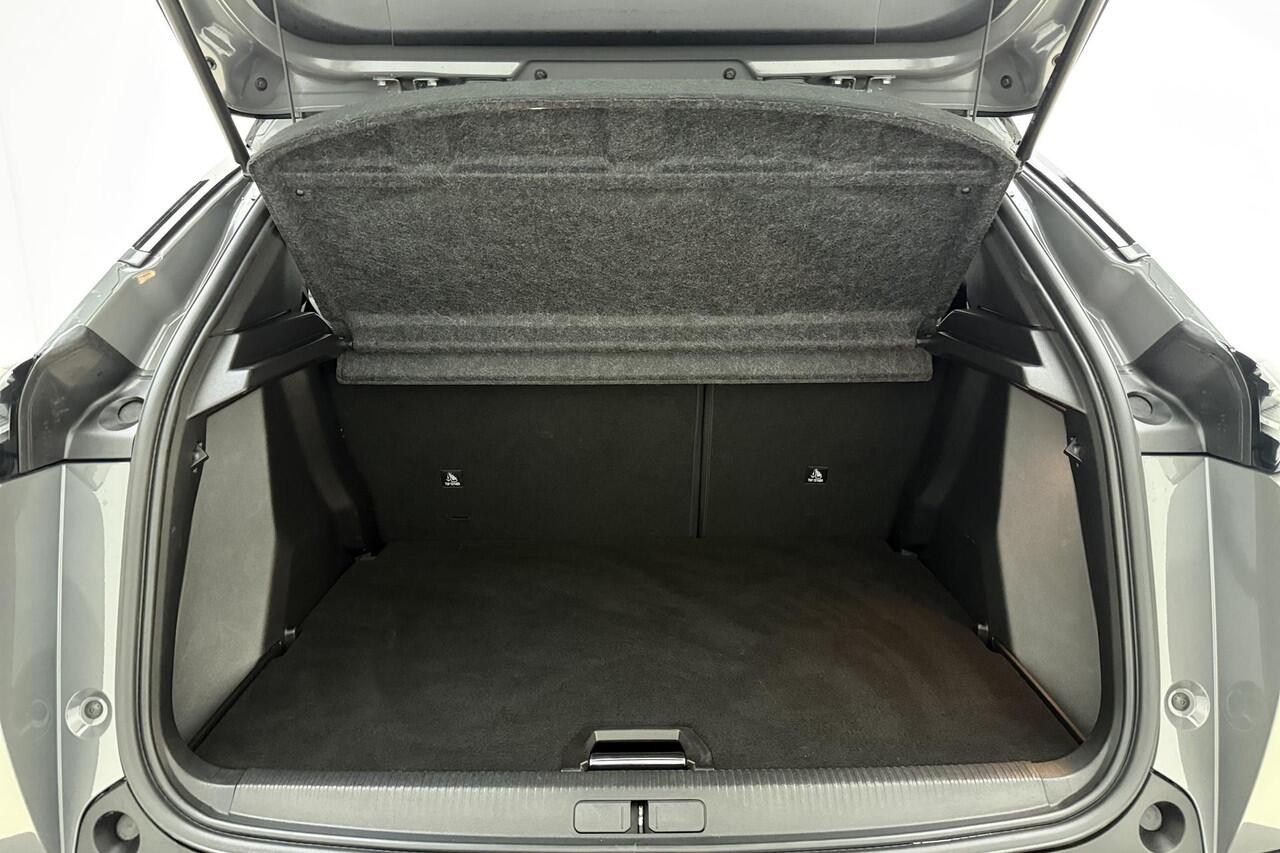 Peugeot 2008 1.2 Hybrid GT 136 PK | Automaat | Parkeersensor | Camera | Cruise Control | Mirror Link / Apple Carplay | Licht Metalen Velgen | 3D Instrumentenpaneel | 1e eigenaar