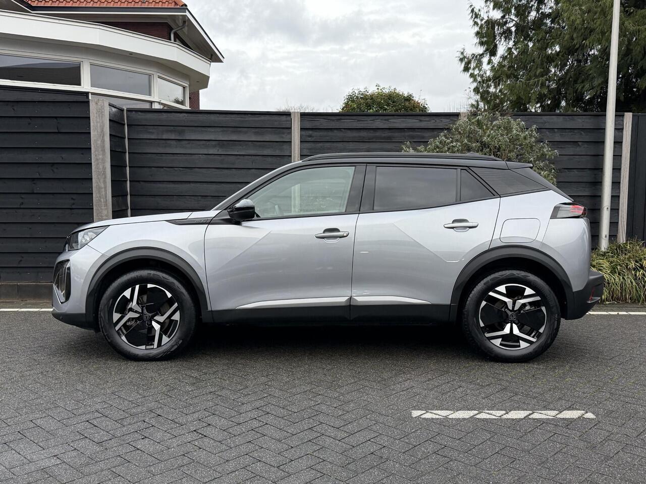 Peugeot 2008 GT 1.2 Hybrid 136PK e-DCS6 Automaat Navigatie, Achteruitrijcamera, Keyless, Parkeersensoren, Adaptieve Cruise Control, Apple Carplay, Android Auto