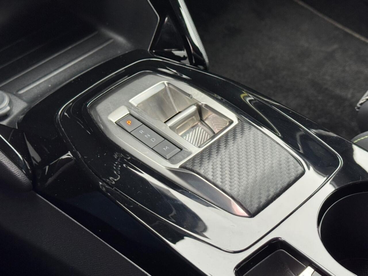 Peugeot 2008 1.2 PURETECH AUT. GT FACELIFT NAVI CAMERA CARPLAY AIRCO LMV PDC