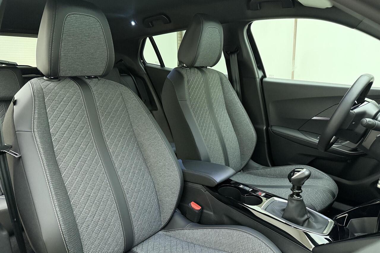 Peugeot 2008 1.2 PureTech 100 Allure Apple Carplay/Android auto | Parkeer sensor V + A | LM velgen