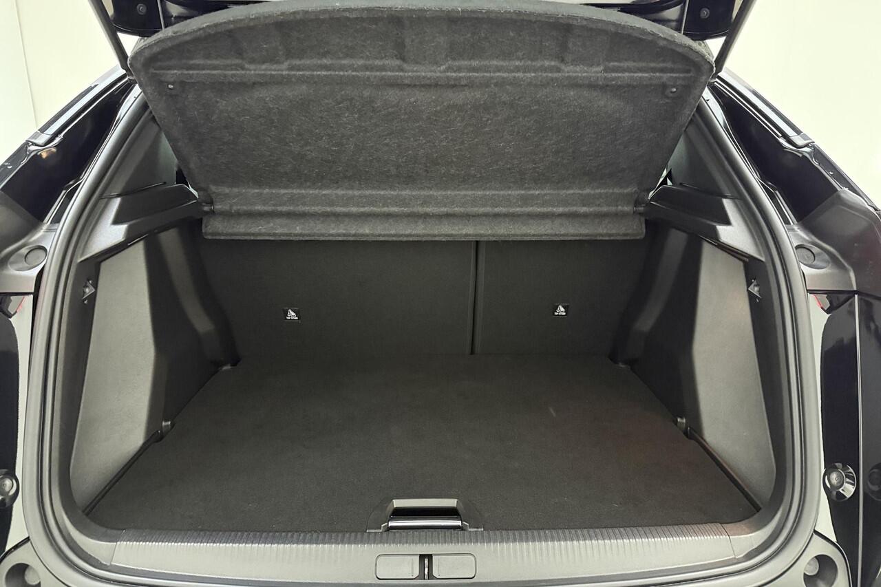 Peugeot 2008 1.2 PureTech 100 Allure Apple Carplay/Android auto | Parkeer sensor V + A | LM velgen