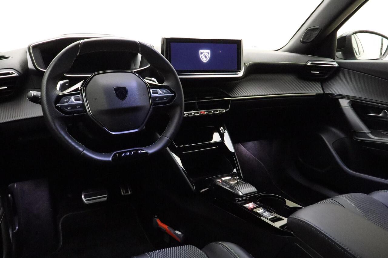 Peugeot 2008 1.2 Hybrid 136 GT Automaat | Navigatie | Climate Control | Lichtmetalen Velgen | Cruise Control Adaptief | Keyless Entry & Start | Zwart Dak | Mirror Screen