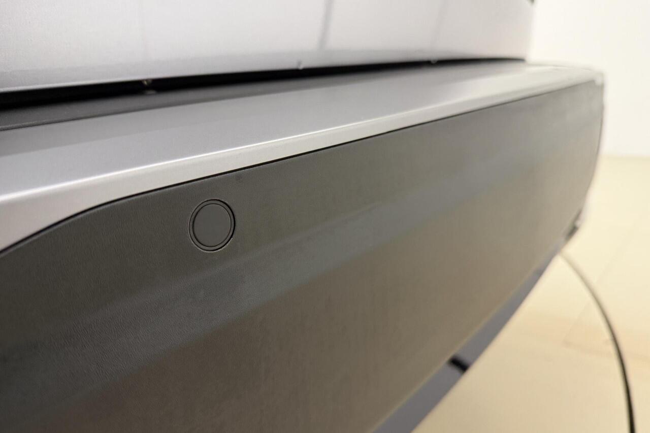 Peugeot 2008 1.2 Hybrid 136 GT | Climate control | Apple carplay/Android auto | Navigatie | Cruise control | Draadloze telefoonlader | Lichtmetalen velgen 17" |