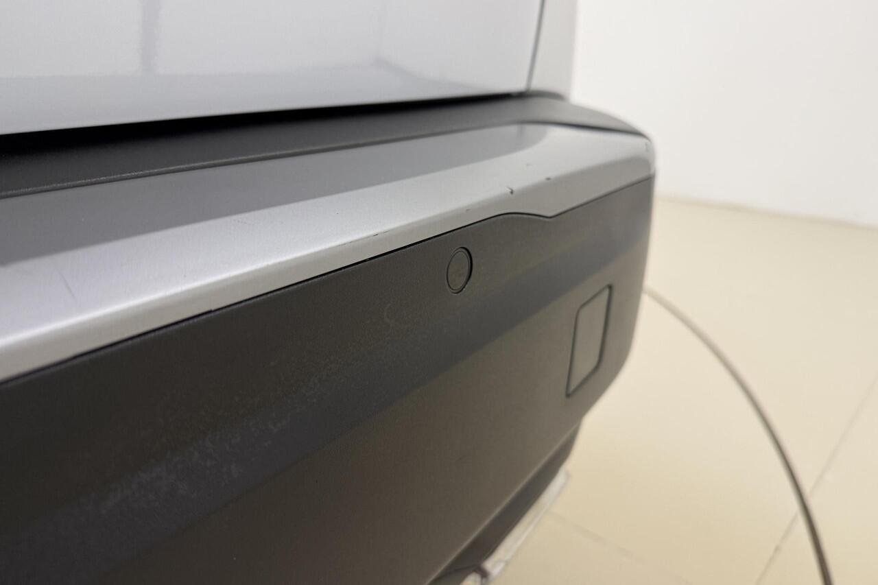 Peugeot 2008 1.2T 130pk Automaat Allure | Navigatie | Climate & Cruise Control | Achteruitrijd Camera | AppleCarplay/AndroidAuto |